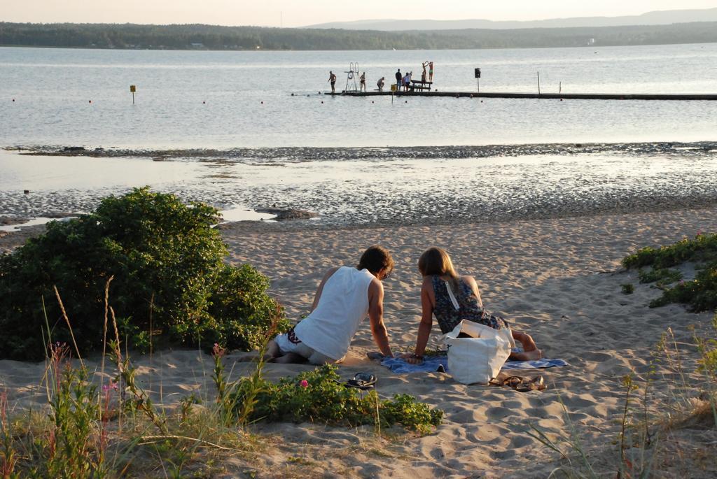 Hostel Hudiksvall Malnbaden Camping Esterno foto